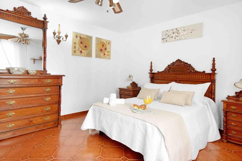 Duplex Tematico Andaluz Con Agradable Terraza - El Mirador De Benahavis 2 Apartment Bagian luar foto