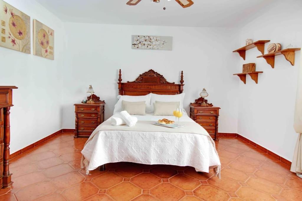 Duplex Tematico Andaluz Con Agradable Terraza - El Mirador De Benahavis 2 Apartment Bagian luar foto